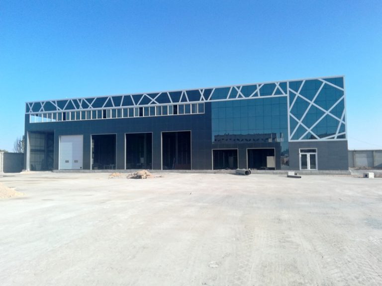 Enhancing Strength and Flexibility in Portal Frame Design for Large-Scale Projects