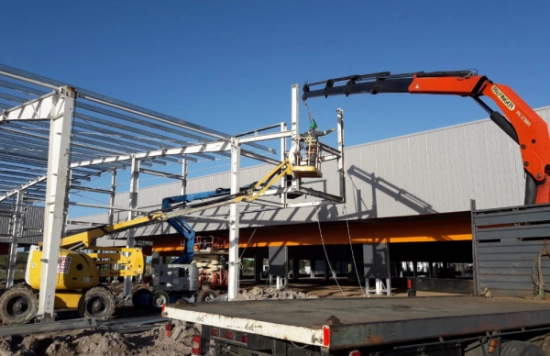 Commercial Airport in Uruguay（portal frame）